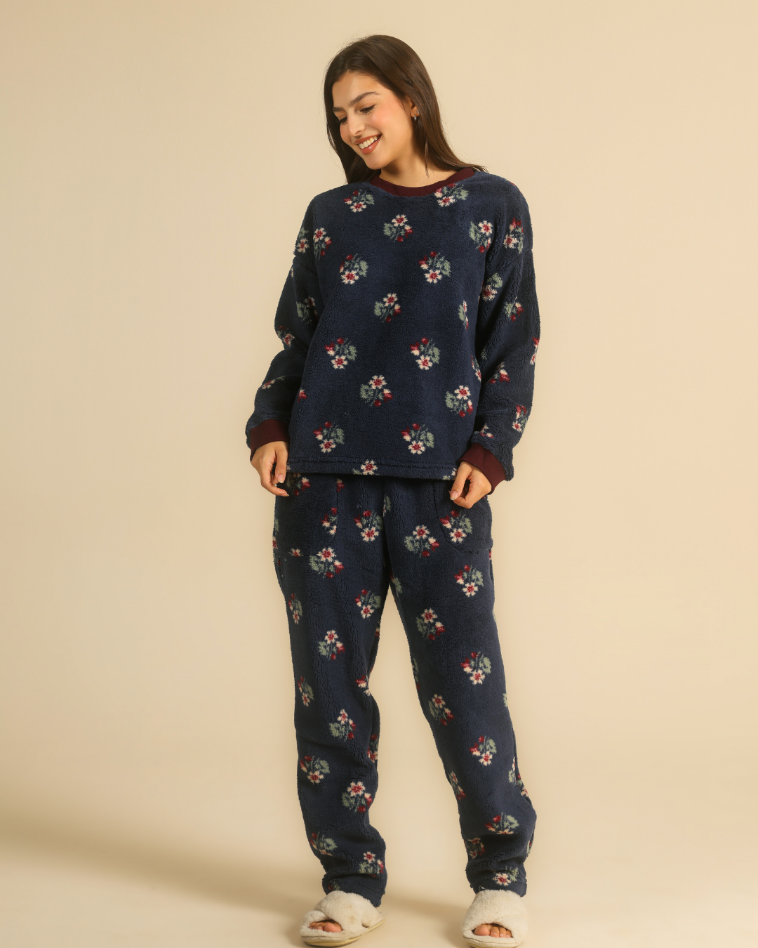 Women pajama set in vintage flower