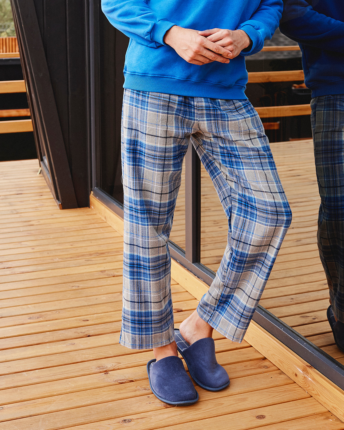 Men's checkered trousers