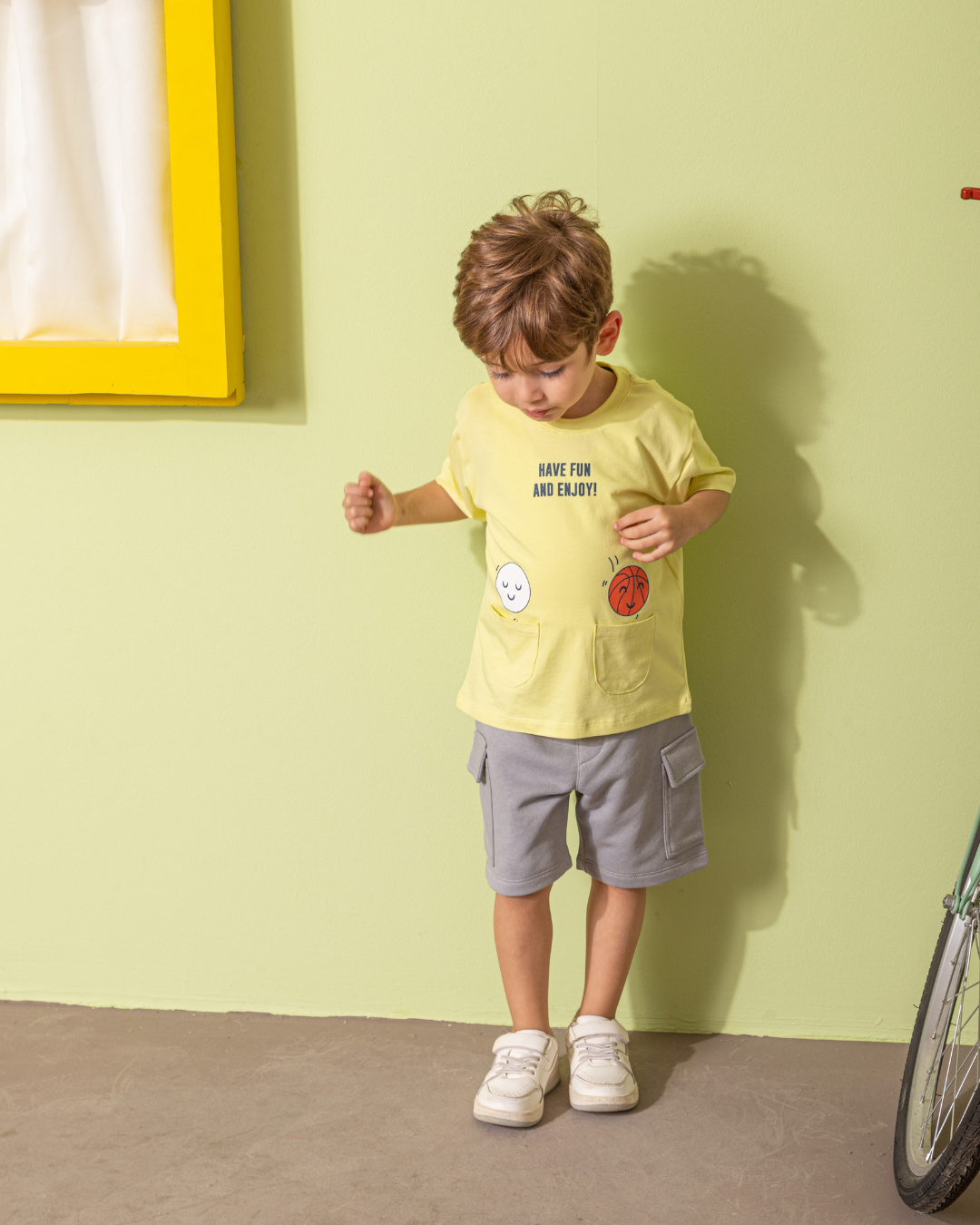 Have Fun And Enjoy بيجامه اولادي وسط