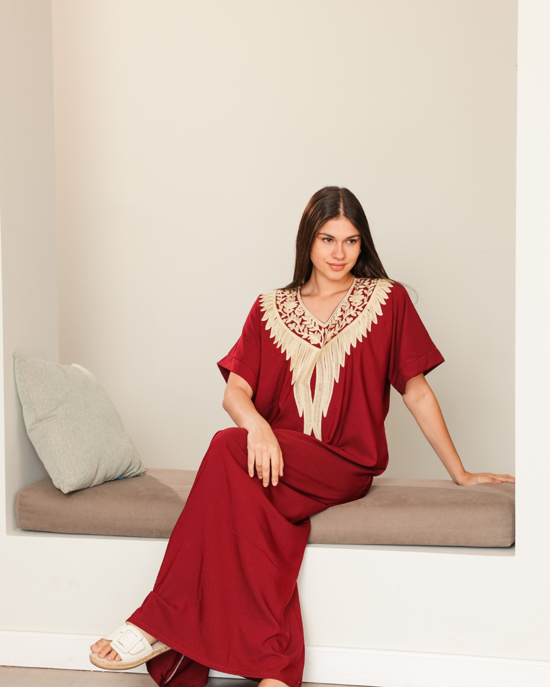 قميص داكرون نص كم مطرز 4