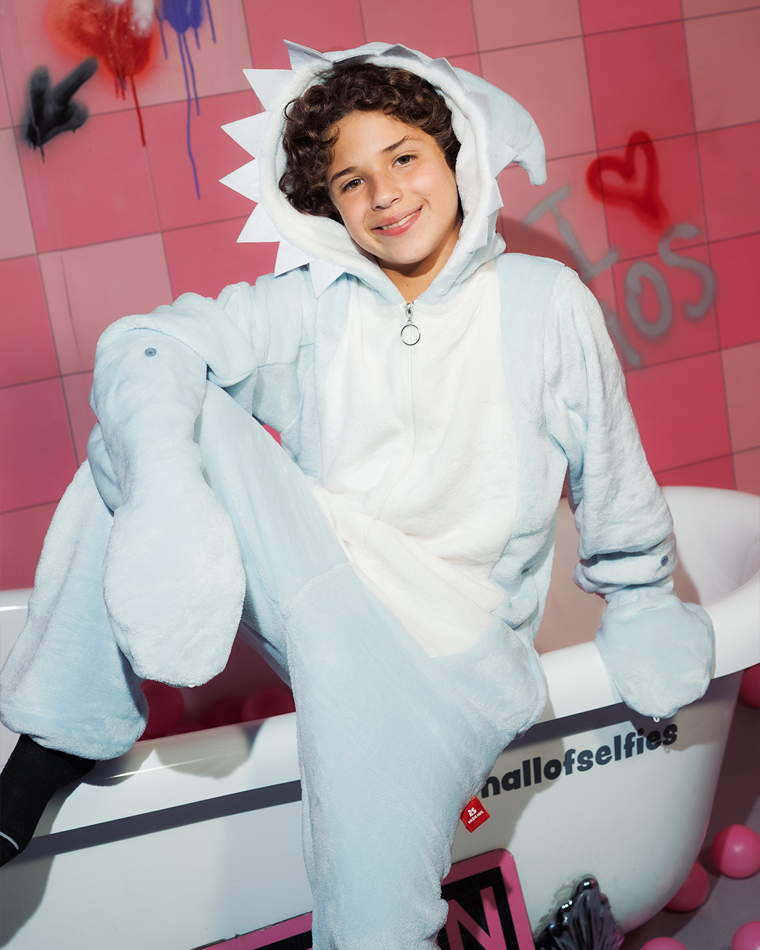 سالوبيت على شكل قرش