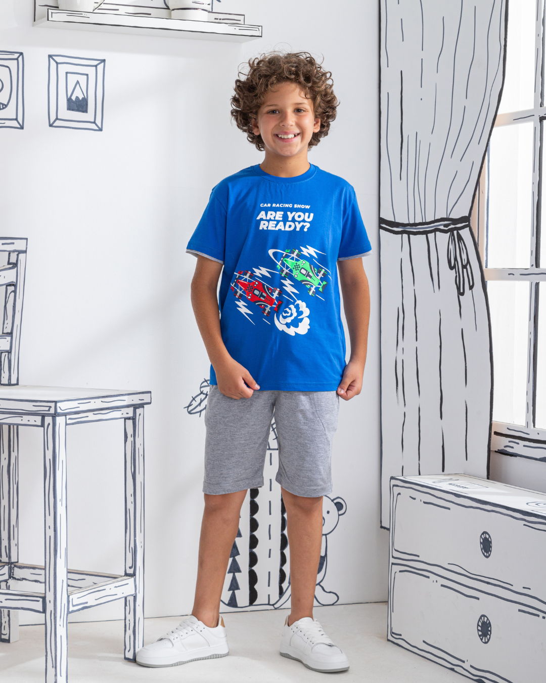 Boys' pajamas with car racing print