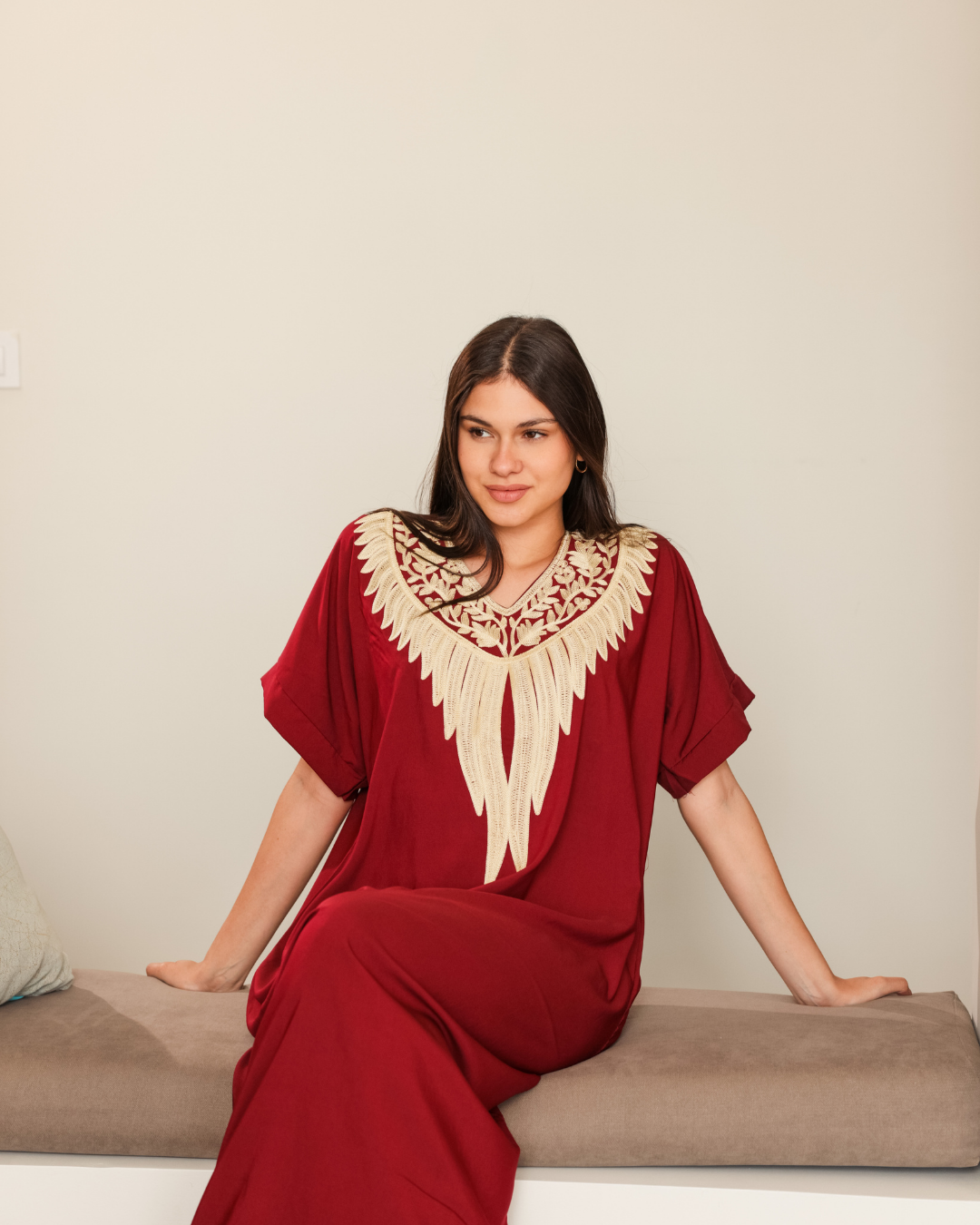 قميص داكرون نص كم مطرز 4