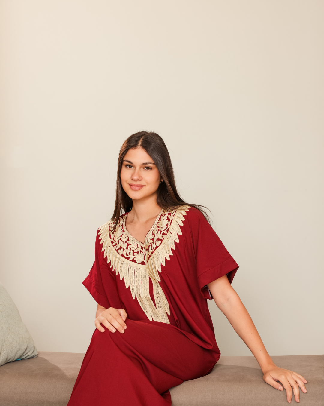 قميص داكرون نص كم مطرز 4