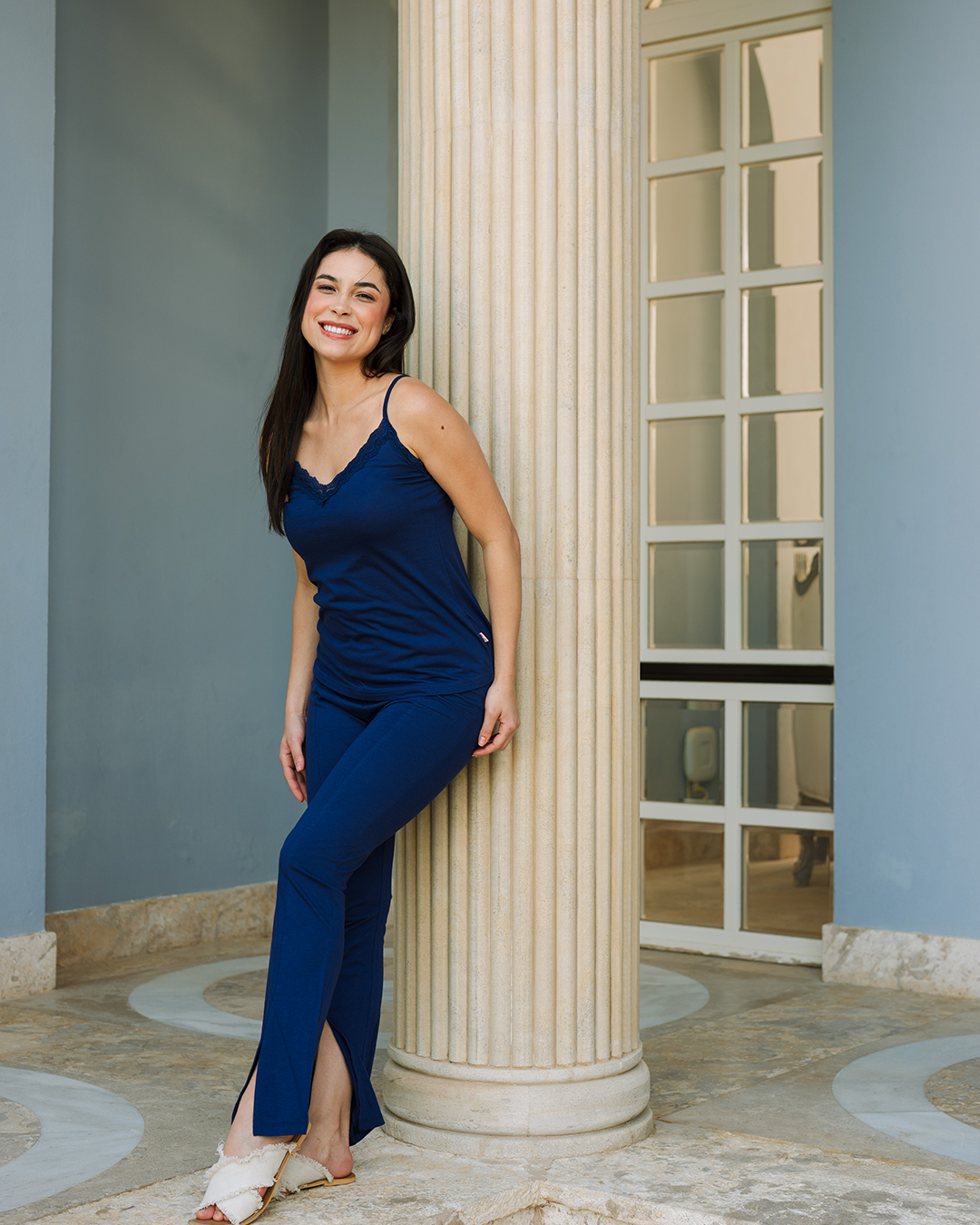 Geometric vibes lady بيجاما حريمي حمالات و بنطلون