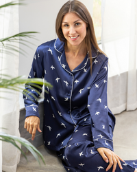 Classic women's pajamas with bird print sleeves
