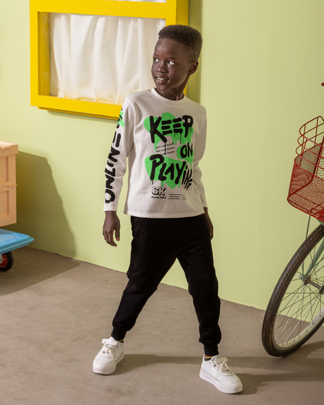 Keep On Playing بيجامة اولادي وسط خريفي