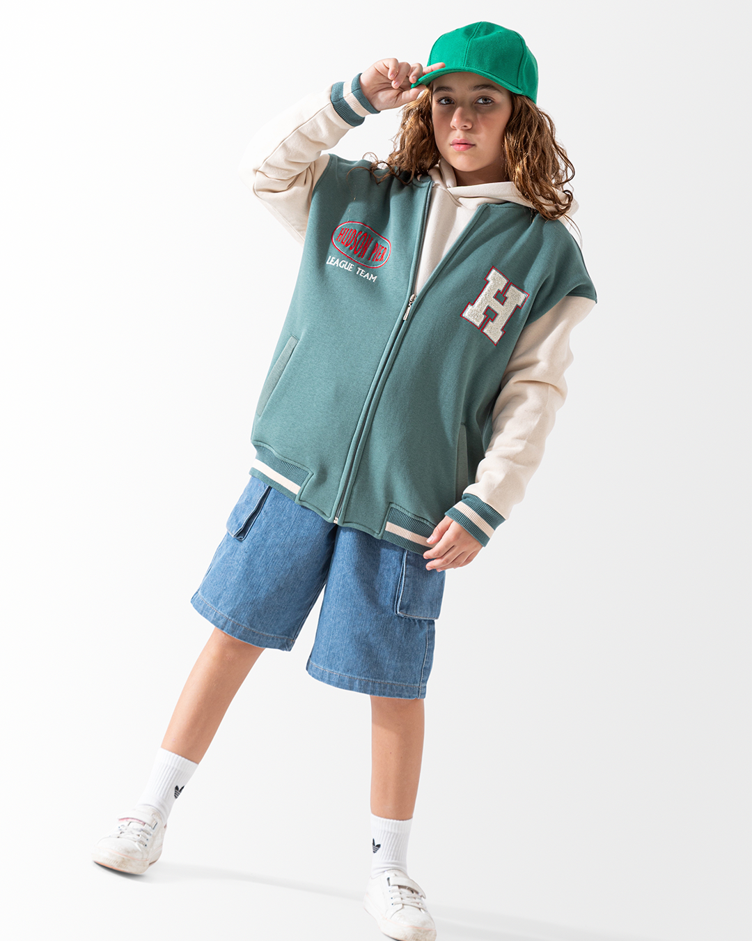 H جاكيت بيسبول  146 كريمي