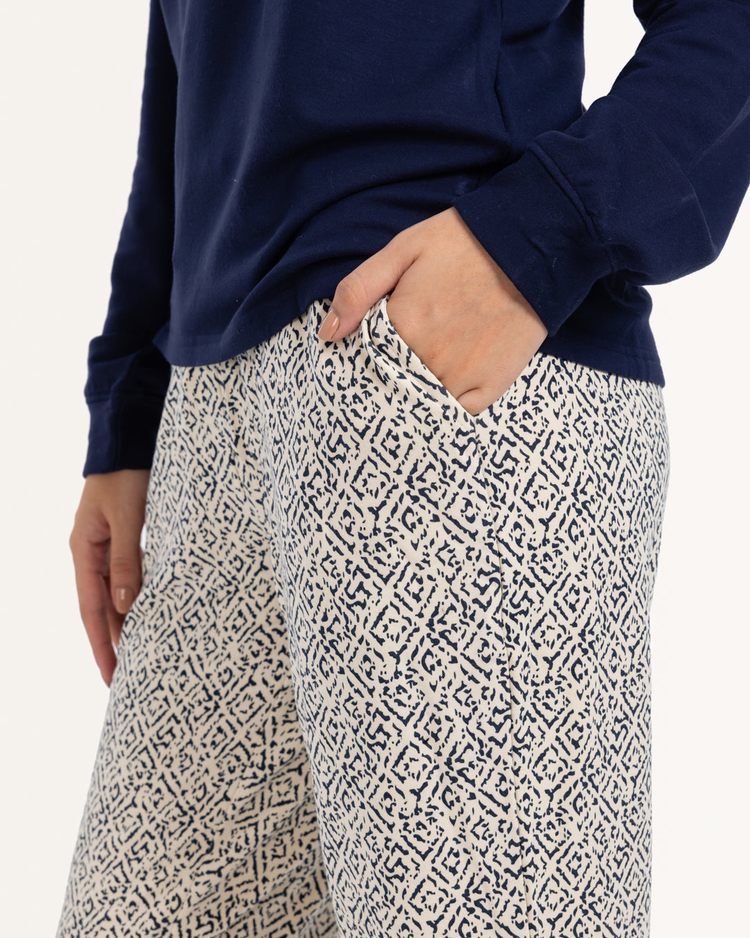 بيجاما حريمي كم طويل جميلة و أنيقة