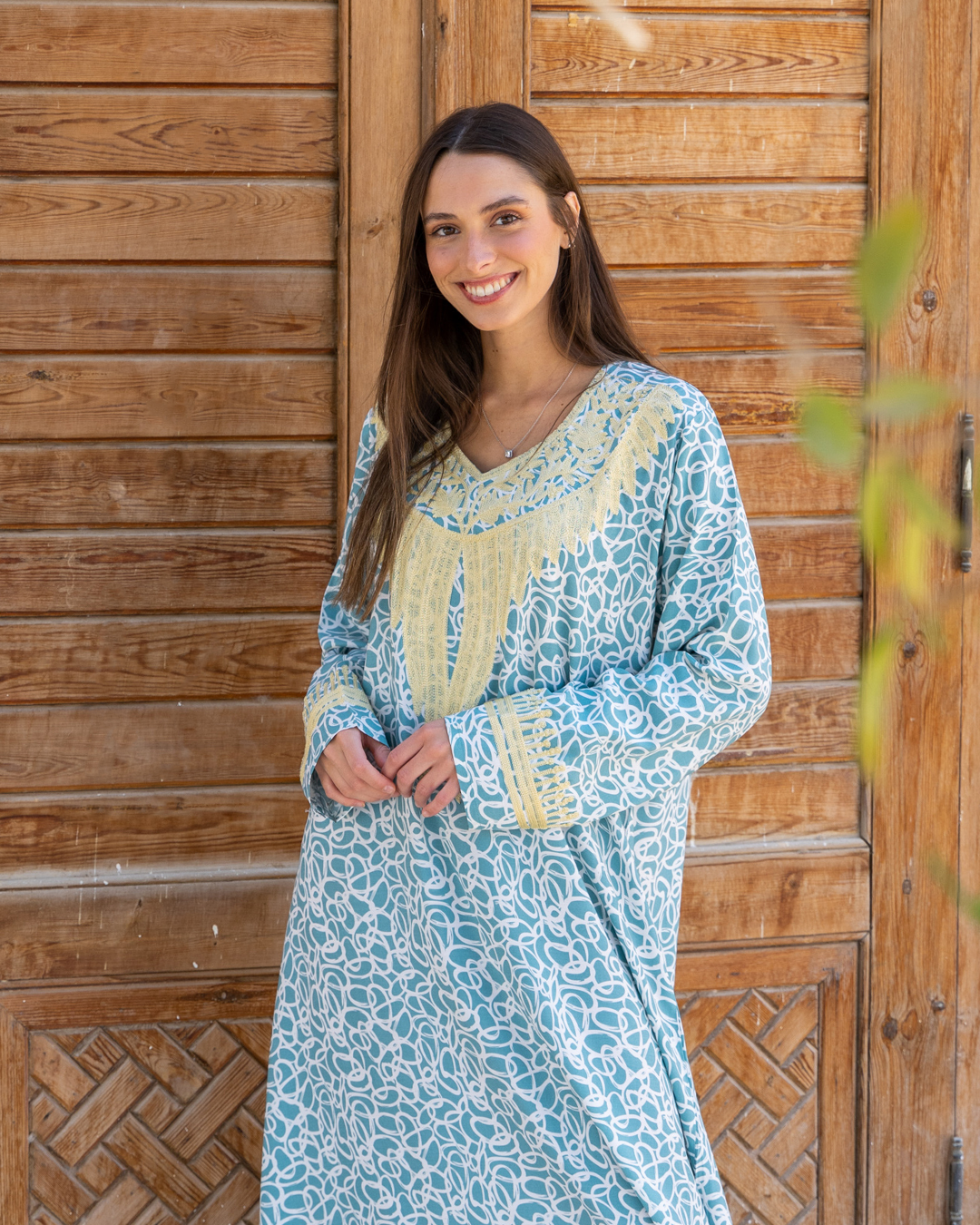 Viscose shirt with embroidered sleeves 11