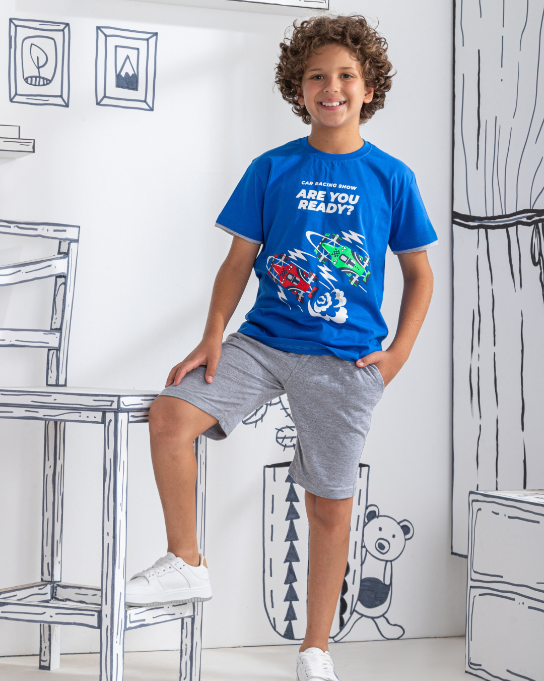 Boys' pajamas with car racing print