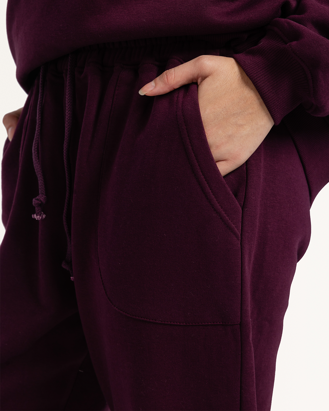 طقم رياضي كولة بزراير