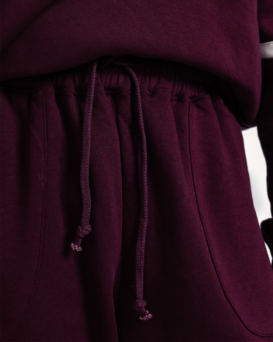 طقم رياضي كولة بزراير