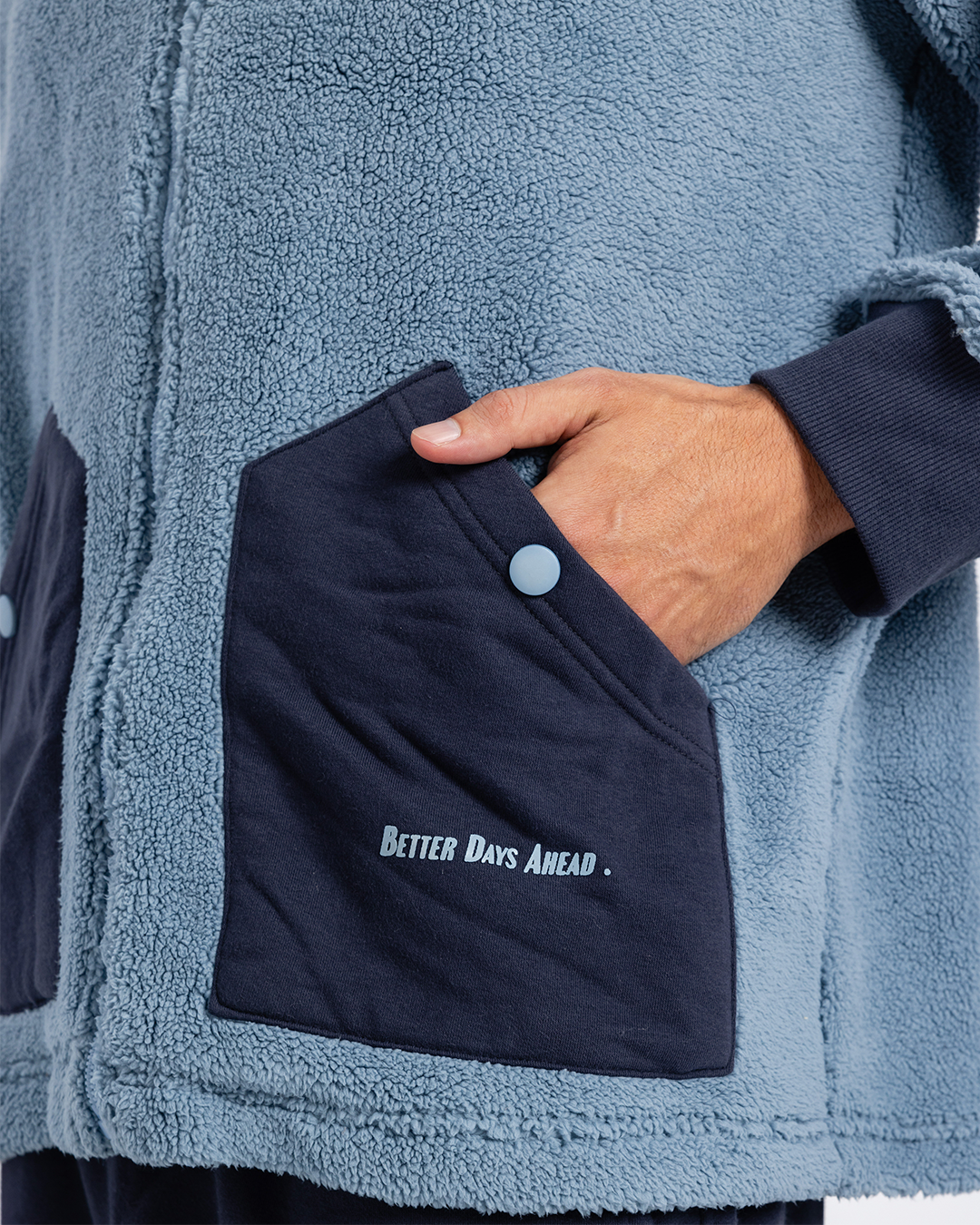 بيجاما بكم طويل و جيب من خامه البنطلون وبنطلون مستقيم