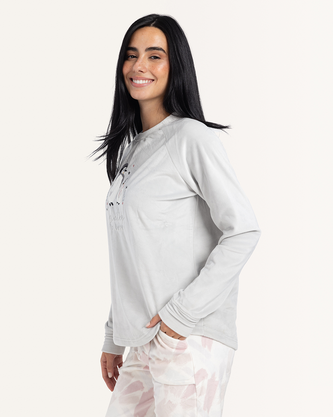 بيجاما كم طويل مع بنطلون الوان متداخله