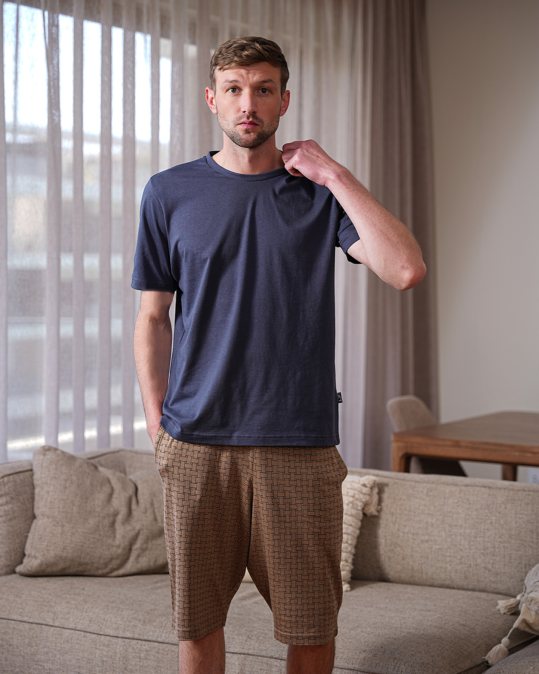 بيجامه رجالي سادة تيشرت نص كم وشورت مطبوع المستطيلات