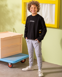 New York is awaiting  بيجامة اولادي وسط خريفي