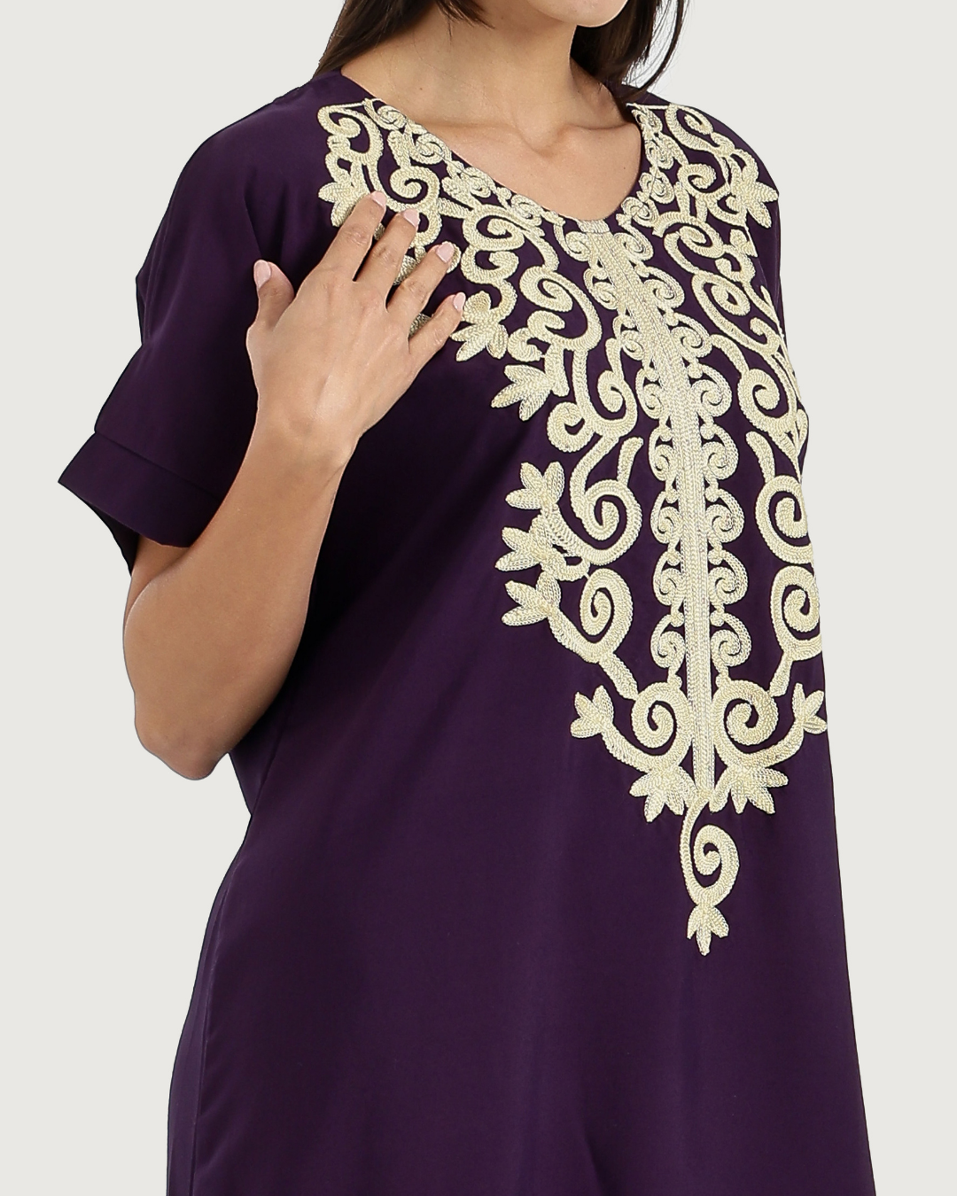 قميص داكرون شانيل مطرز 001