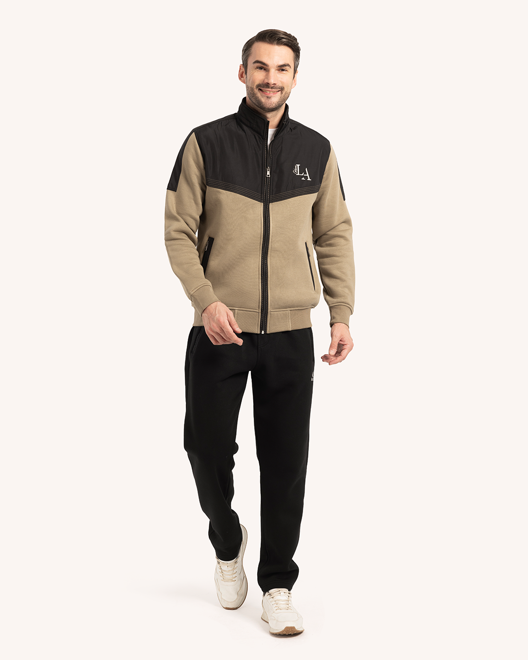 ترينج رجالى ياقة سوستة