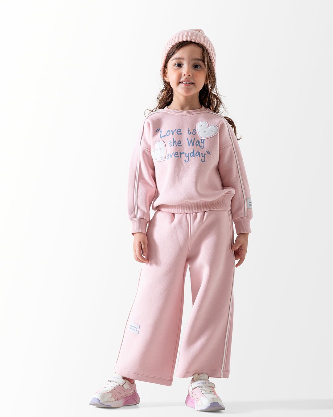 Ensemble for children and children, the love is the voice