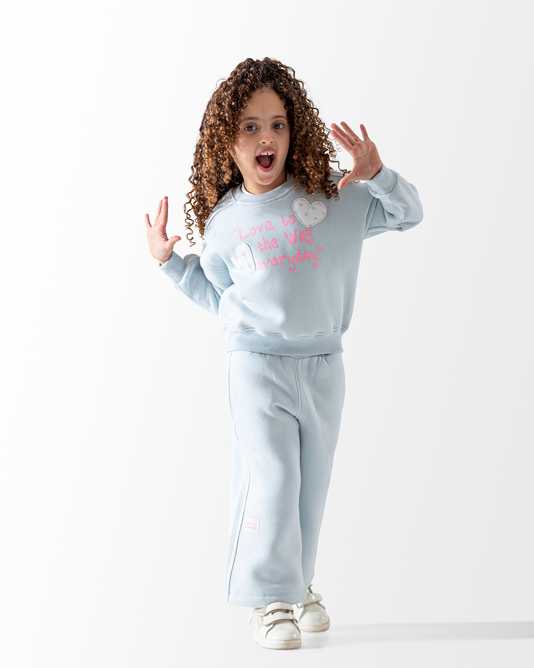 Ensemble for children and children, the love is the voice