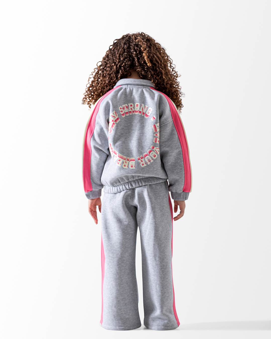 Ensemble children and children with rest forts