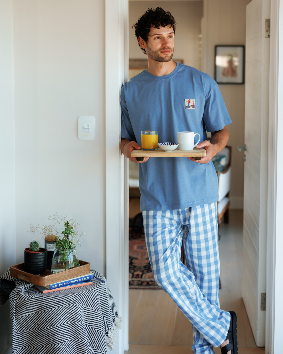 بيجاما مريحة بألوان هادئة