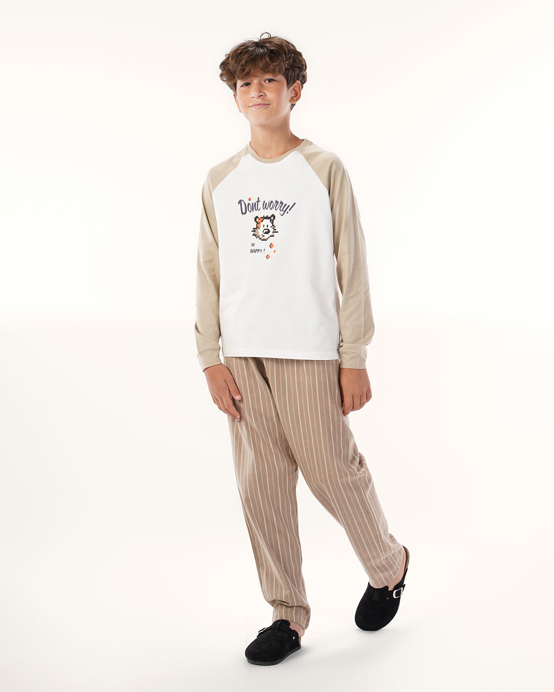 يجاما بنطلون نسيج مع توب كم رجلان طويل