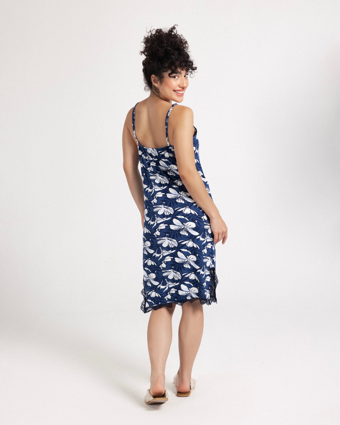 Femi florals قميص نوم حريمي فسكوز بدانتيل