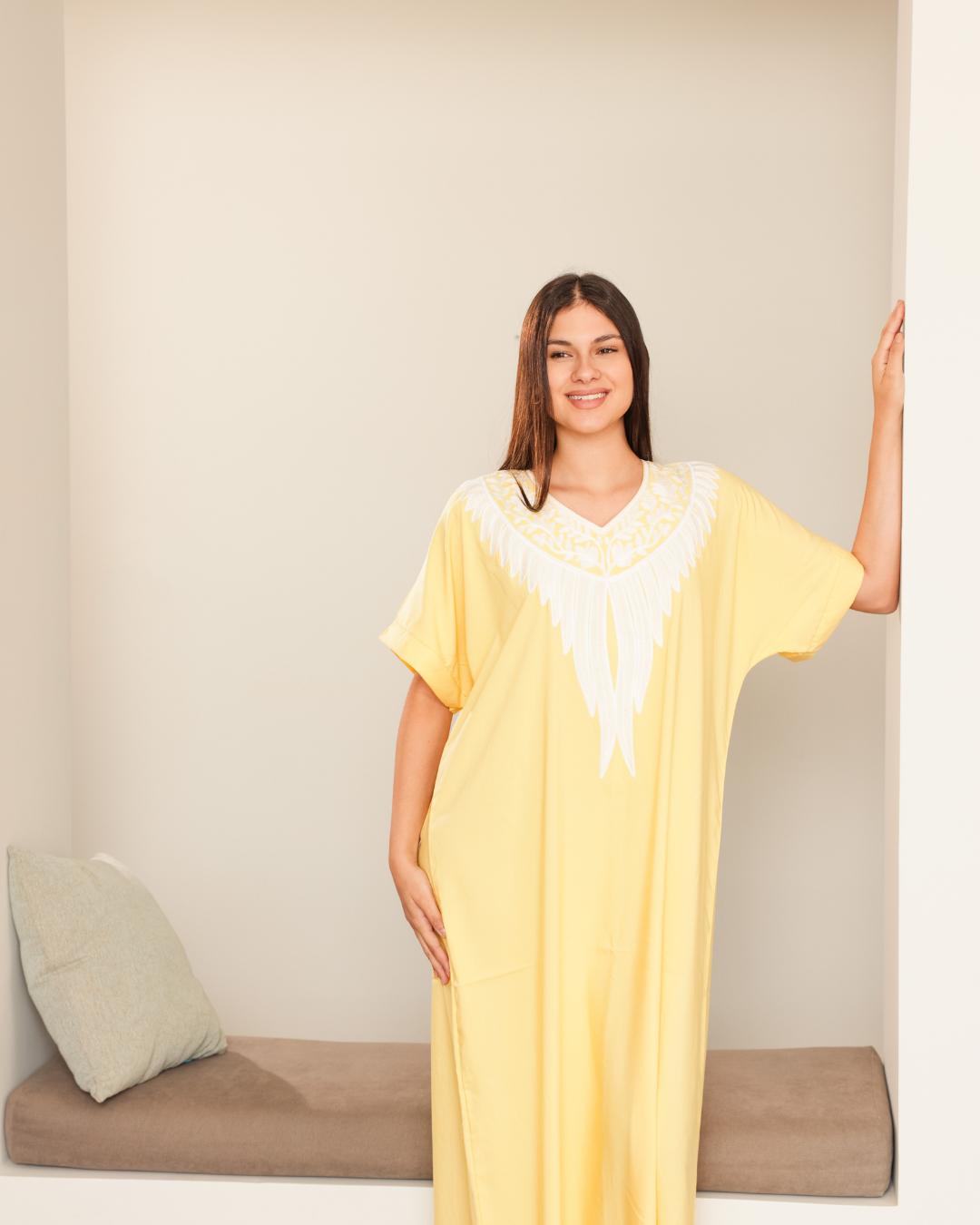 قميص داكرون نص كم مطرز 4