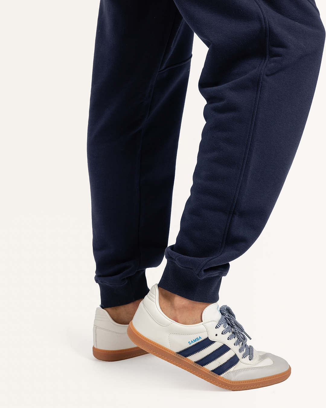 طقم رياضى بسوستة و كابيشو و قصات