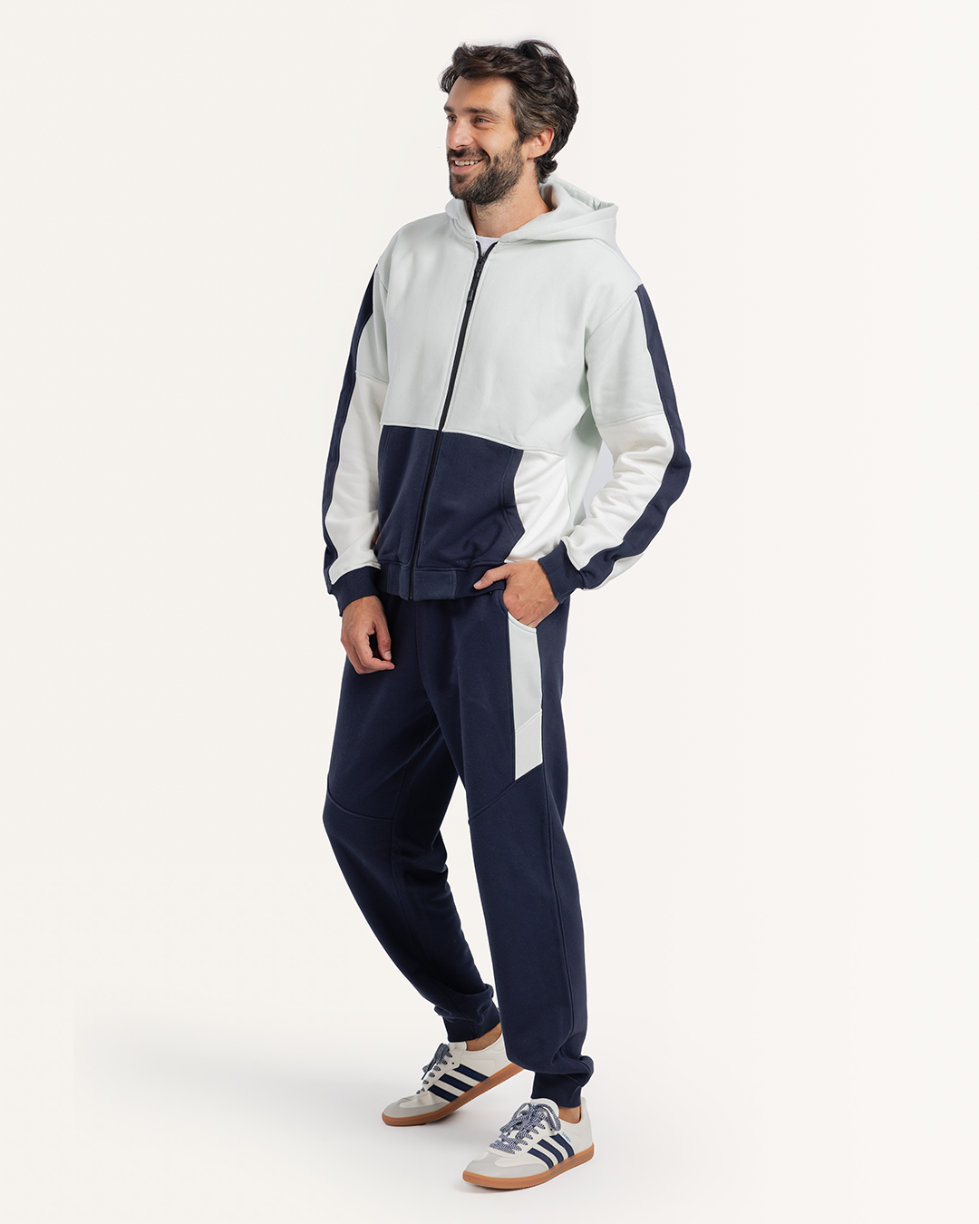 طقم رياضى بسوستة و كابيشو و قصات