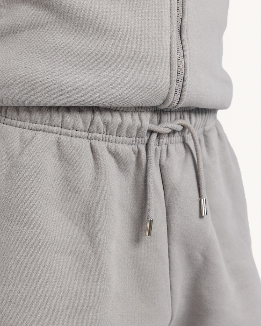 طقم ميلتون بقصه على الاكمام