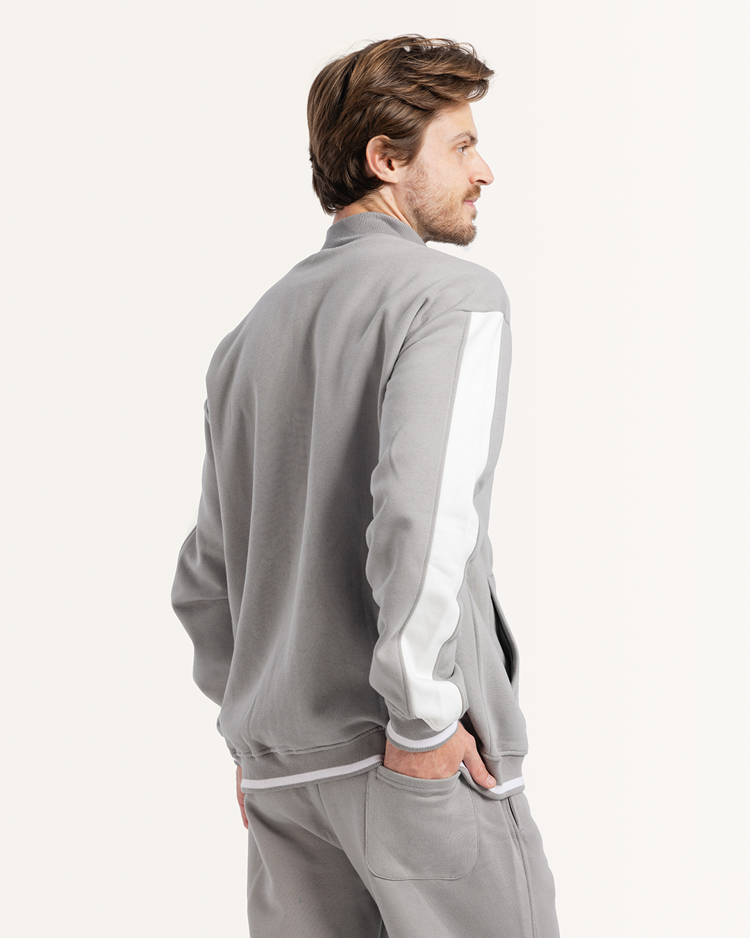 طقم ميلتون بقصه على الاكمام