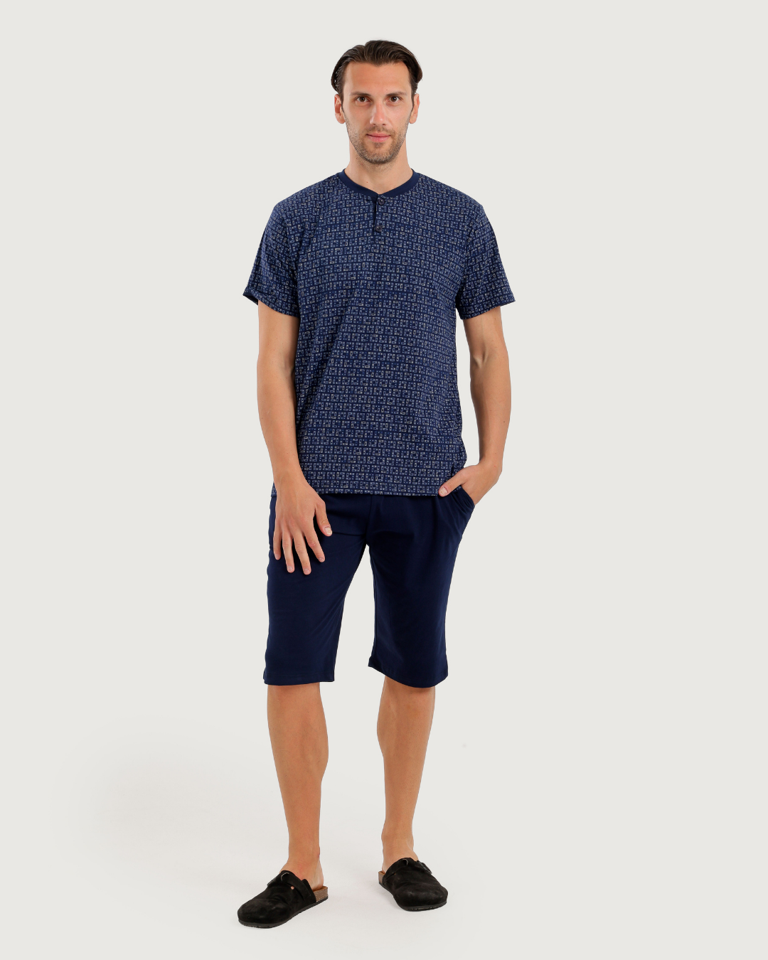 Men's Short Sleeve Pajamas with Capri Pants