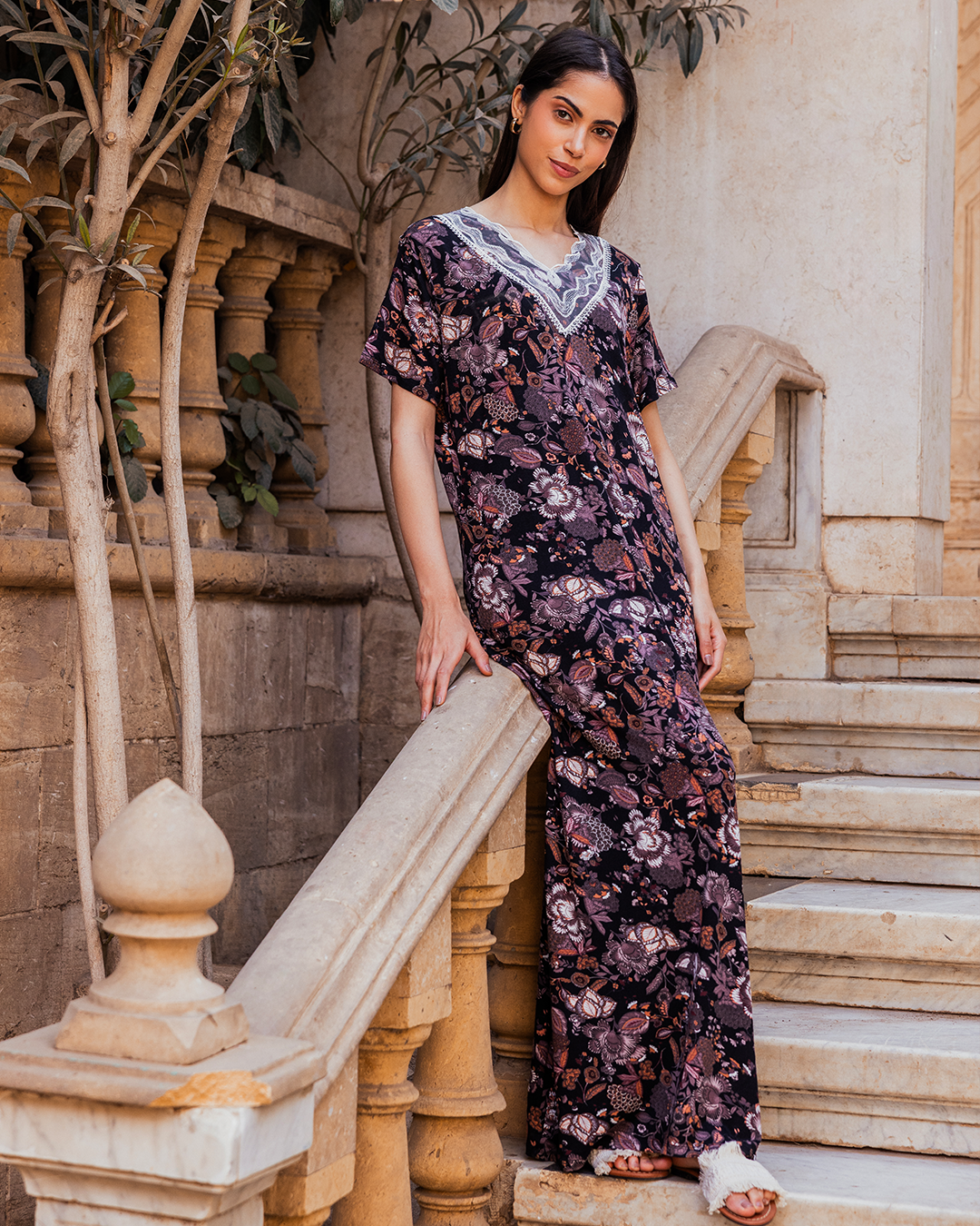 قميص حريمي نص كم بسبعة ابليكة وردة طوبي