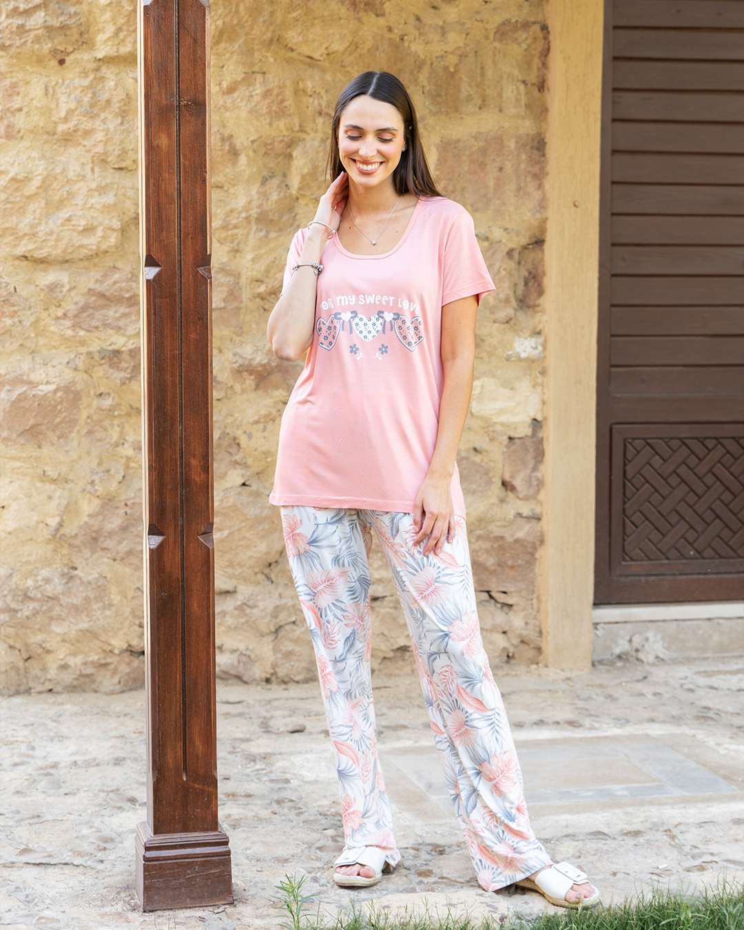 Women's pajamas, half sleeves, leafy pants