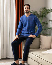 V-neck pajamas for men
