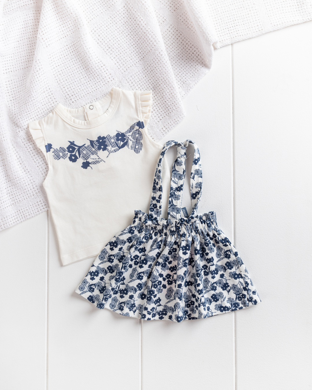 Florie girls' pajamas with a printed t-shirt and pocket