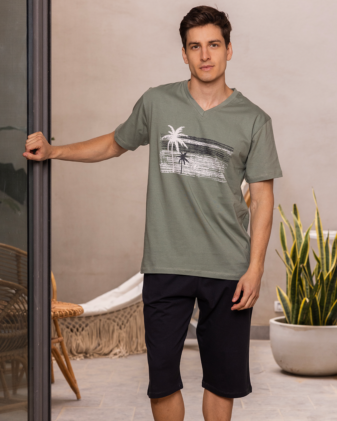 طق النخلة بنتاكور V بيجامه رجالي نص كم