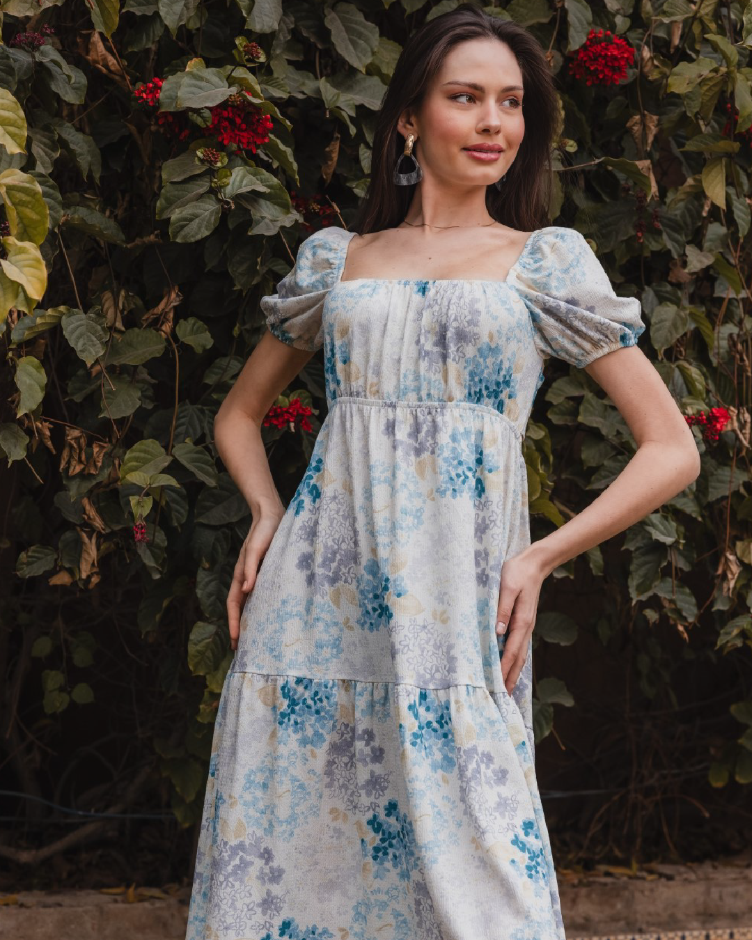 قميص حريمي قصير نص كم مشجر ضهر مفتوح