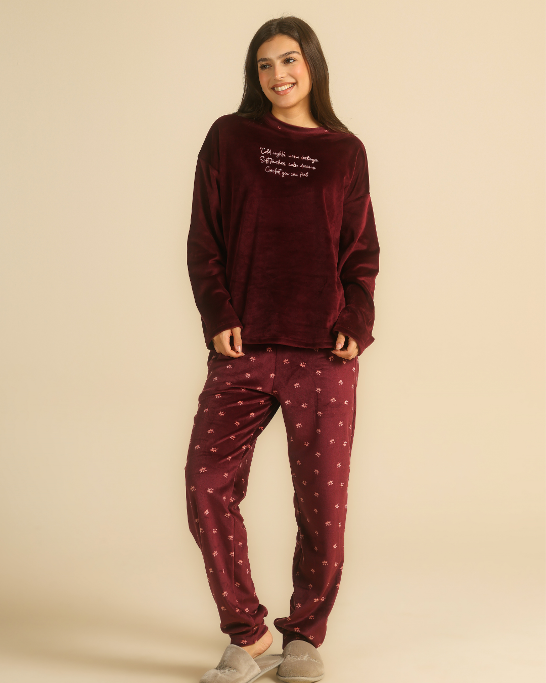 Sweet Flowers Women pajama in burgundy