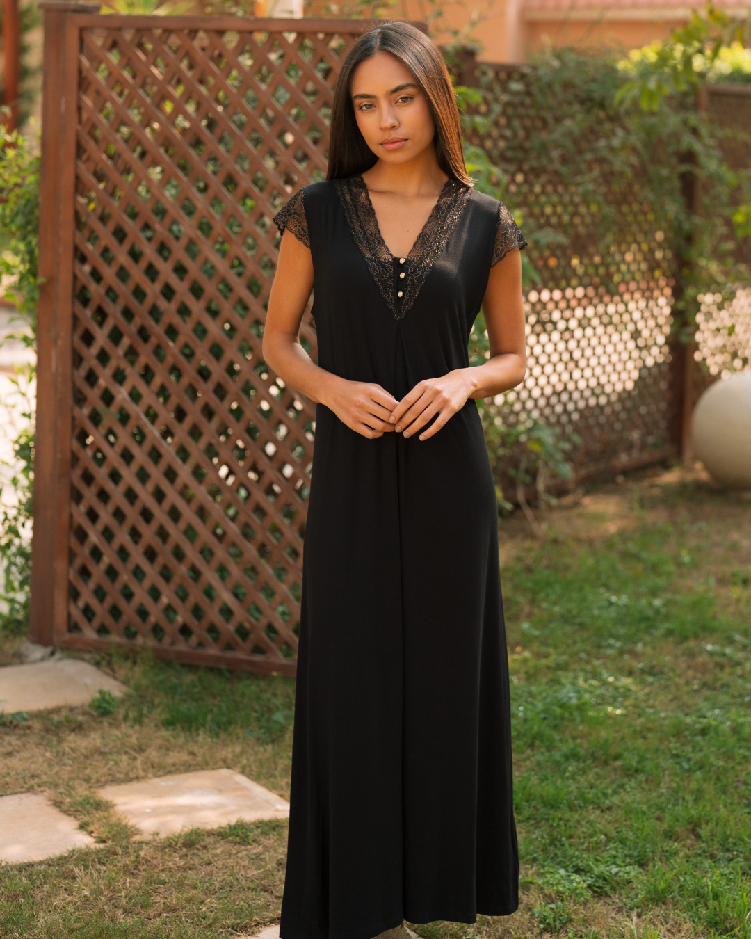 قميص حريمي جابونيز بدانتيل