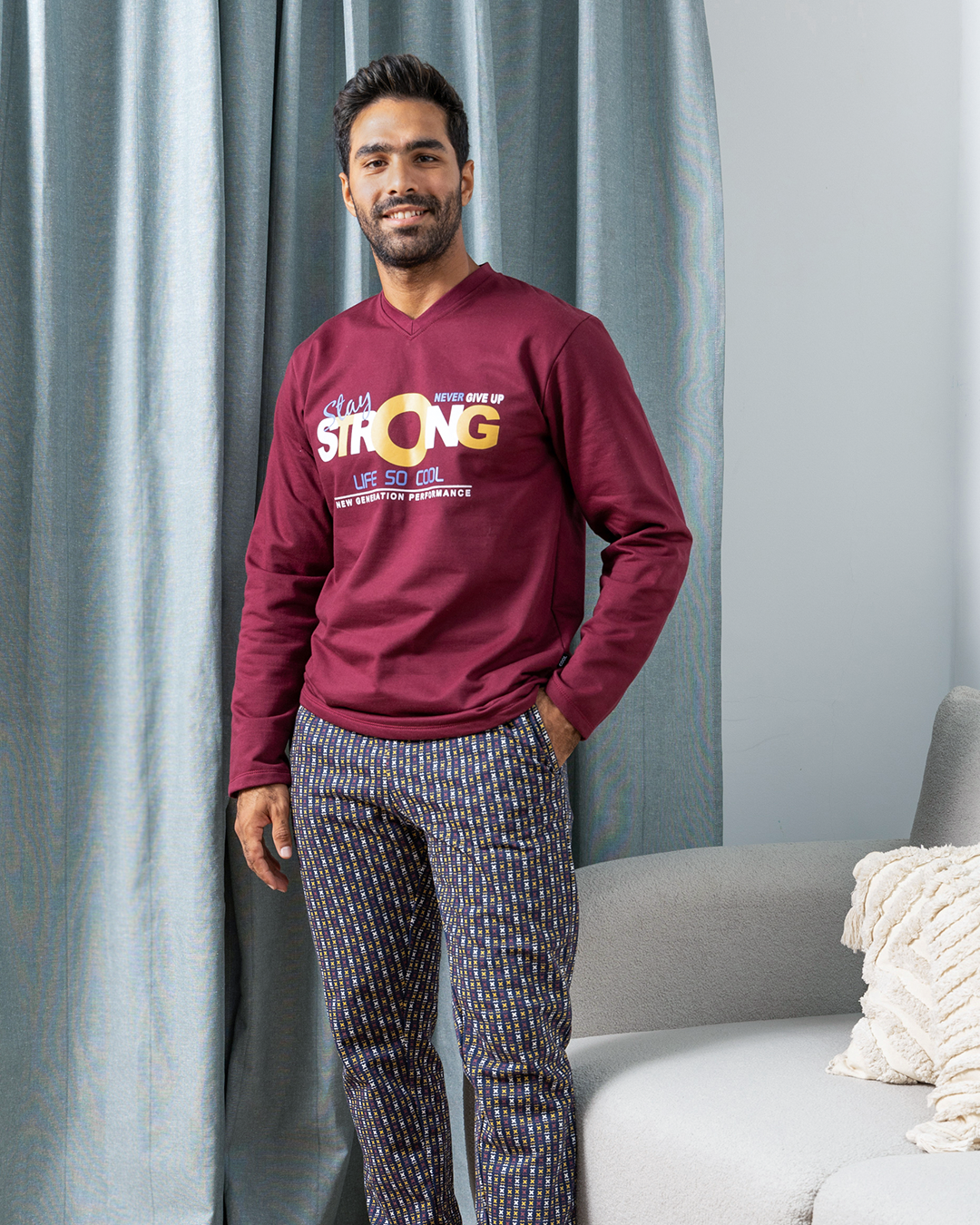 STRONG V Men's Pajamas