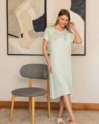 نايت شيرت قصيرة نصف كم طباعة وردة كبيرة