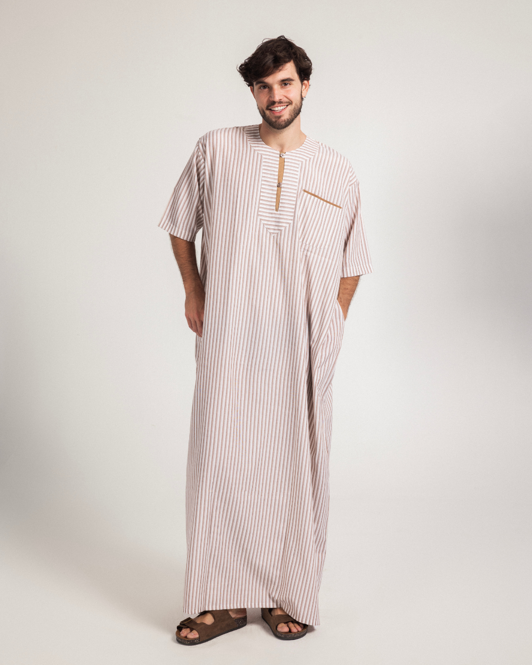 عبايه رجالي نص كم مقلمة