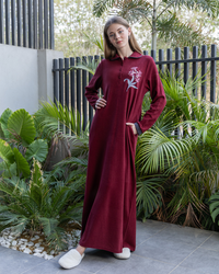 Women's nightgown, cashmere, collar and rose embroidered with a bouquet