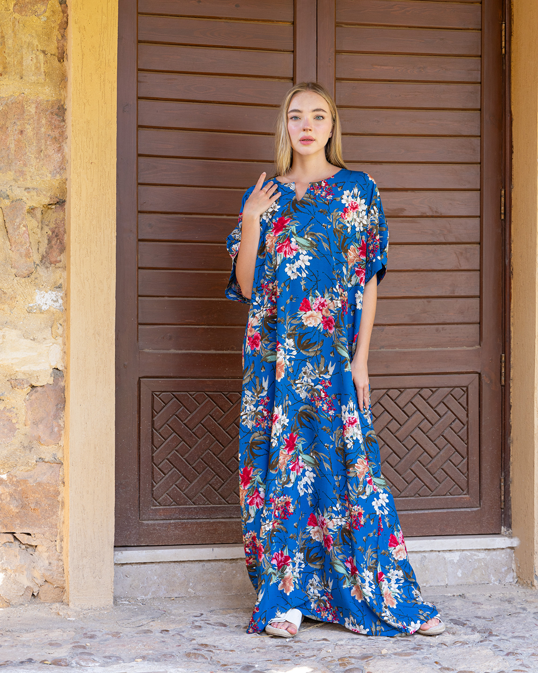 Viscose floral shirt, half sleeve 111