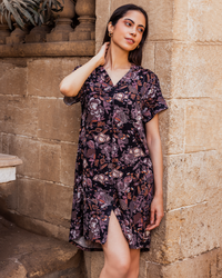 قميص حريمي نص كم قصير مشجر ورق الشجر