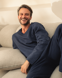 V Men's Rotary Dotted Pajamas Plain Melton Pants Crew Neck